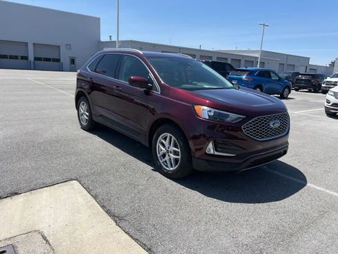 Used 2024 Ford Edge SEL w/ Convenience Package AWD/4WD image 6