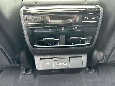 Used 2024 Acura MDX w/ Technology Package FWD image 14