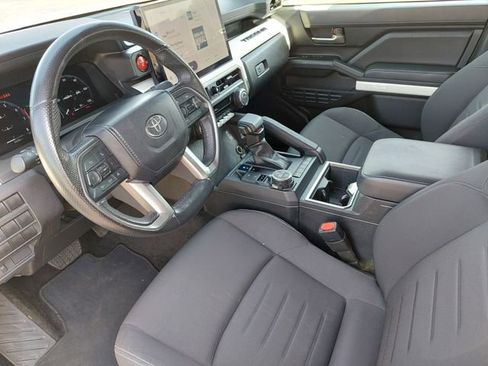 Certified 2024 Toyota Tacoma TRD Off-Road AWD/4WD image 9