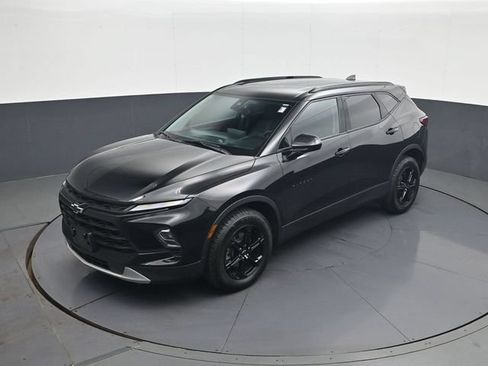 Used 2023 Chevrolet Blazer LT w/ Midnight/Sport Edition FWD image 14