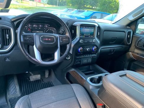 Used 2021 GMC Sierra 1500 Elevation w/ X31 Off-Road Package AWD/4WD image 18