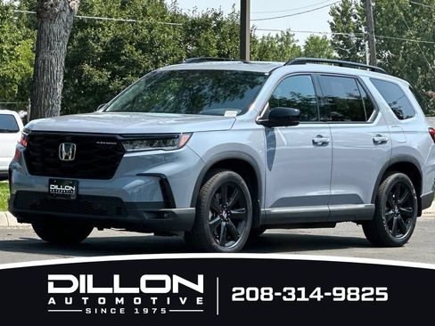 Used 2025 Honda Pilot Black Edition image 11