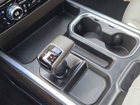 Certified 2024 GMC Sierra 1500 SLT image 20