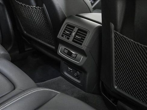 Used 2025 Audi Q5 e Premium Plus image 18