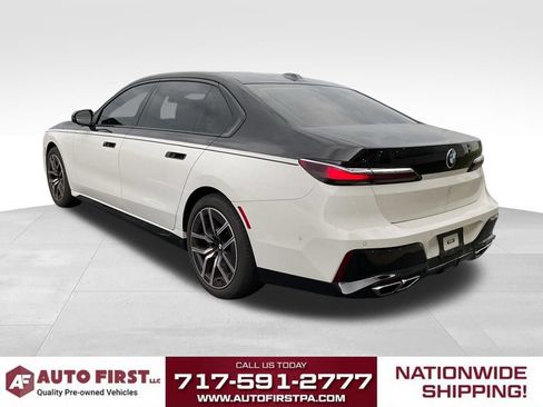 Used 2023 BMW 760i xDrive w/ Executive Package AWD/4WD image 4
