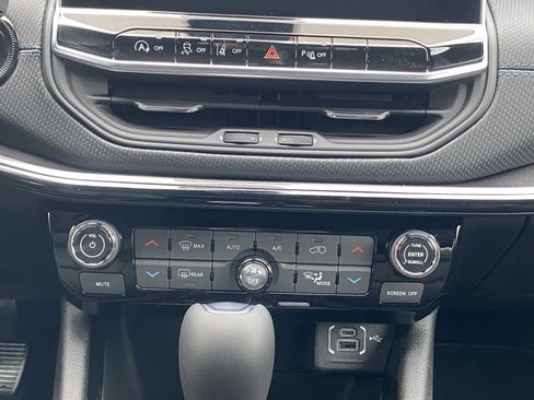 New 2026 Jeep Compass Limited image 19