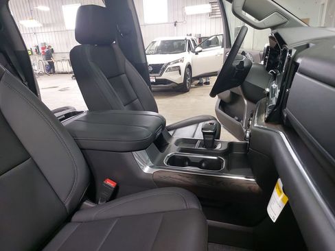 New 2025 GMC Sierra 1500 SLT w/ SLT Premium Plus Package image 10