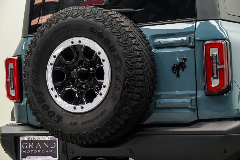 Used 2023 Ford Bronco Badlands w/ Sasquatch Package AWD/4WD image 14