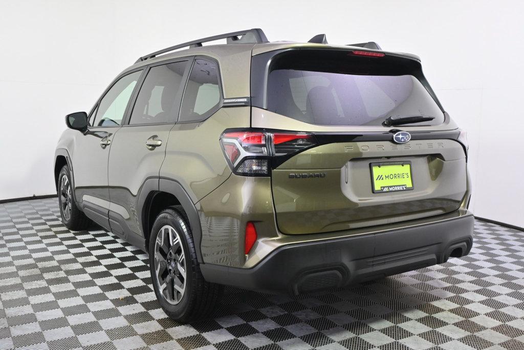 Used 2025 Subaru Forester Premium AWD/4WD image 4