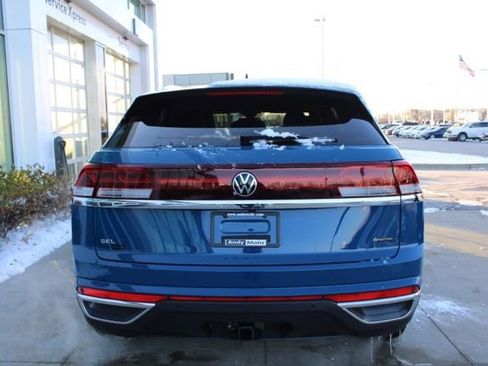 New 2026 Volkswagen Atlas Cross Sport SEL AWD/4WD image 4