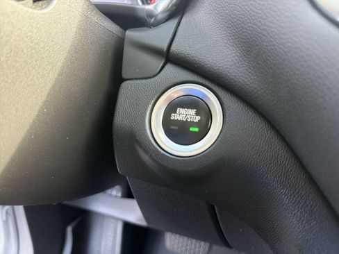 Certified 2022 Chevrolet Equinox LT FWD image 16