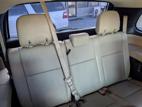 Used 2019 Toyota Sequoia Platinum image 28