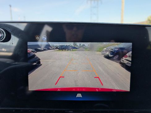 Used 2026 Chevrolet Equinox LT FWD image 17