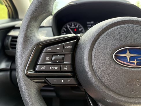 Used 2024 Subaru Crosstrek 2.0i Premium AWD/4WD image 15