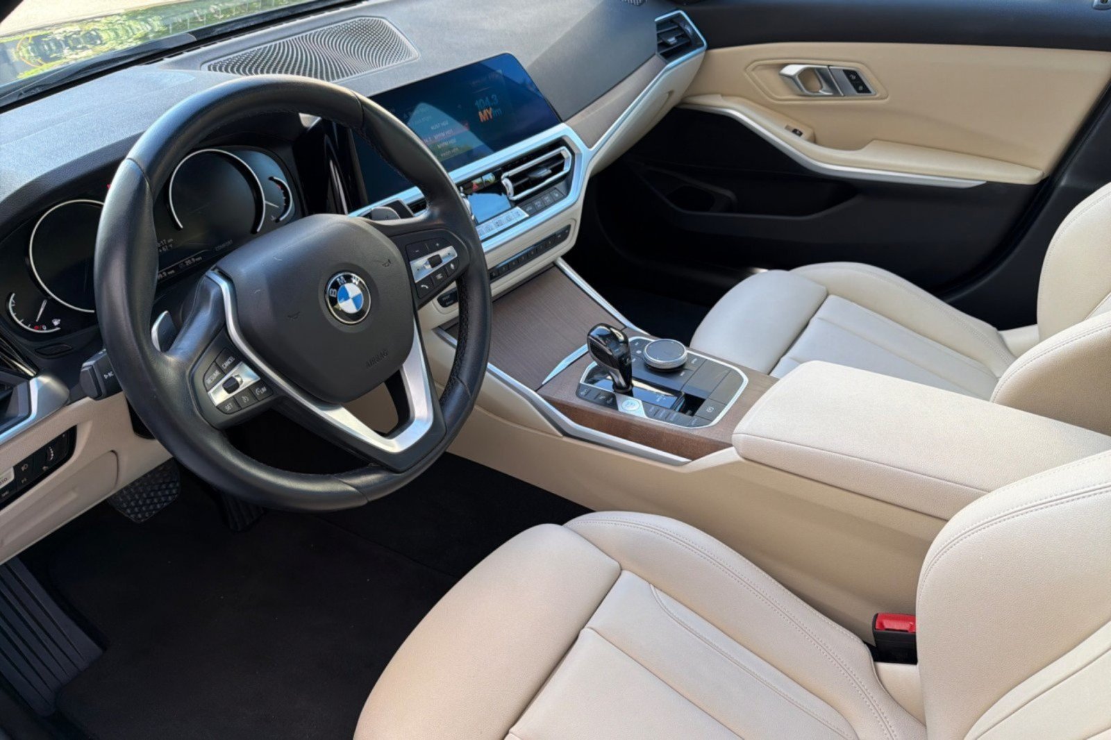 Used 2020 BMW 330i Sedan w/ Driving Assistance Package RWD image 9