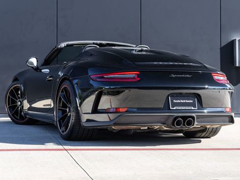 Used 2019 Porsche 911 Speedster image 3