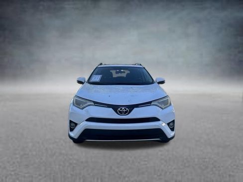 Used 2016 Toyota RAV4 XLE FWD image 2