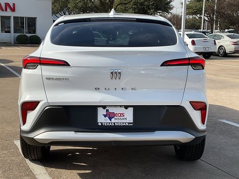 Used 2025 Buick Envista Preferred image 6