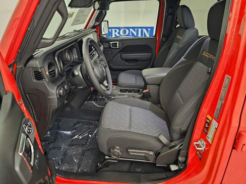 New 2026 Jeep Gladiator Mojave image 12