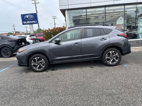 Used 2024 Subaru Crosstrek 2.0i Premium AWD/4WD image 9