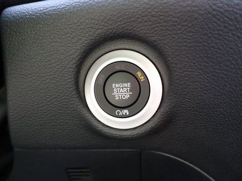 New 2026 Chrysler Pacifica Limited w/ S Appearance Package image 32