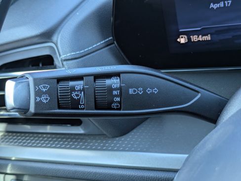 New 2026 Chevrolet Traverse LT w/ Midnight/Sport Edition FWD image 19