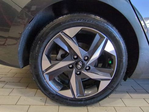Used 2023 Hyundai Elantra SEL w/ Convenience Package FWD image 24