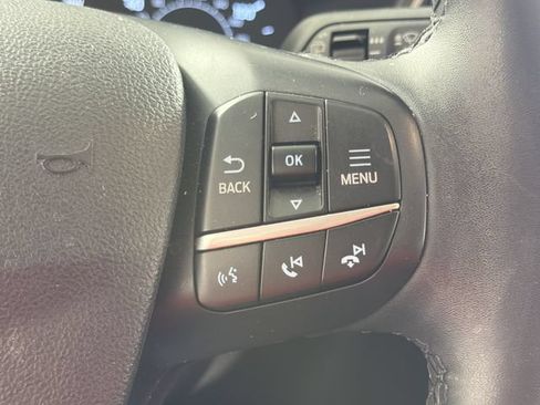 Used 2022 Ford Escape SE w/ SE Sport Appearance Package FWD image 9