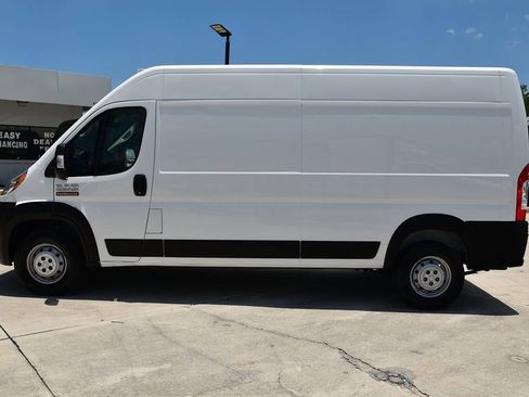 Used 2022 RAM ProMaster 2500 FWD image 4