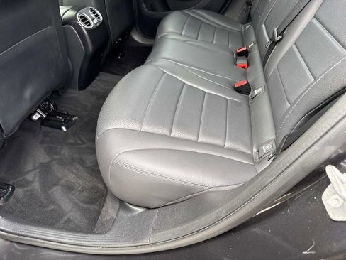 Used 2021 Mercedes-Benz GLC 300 image 16