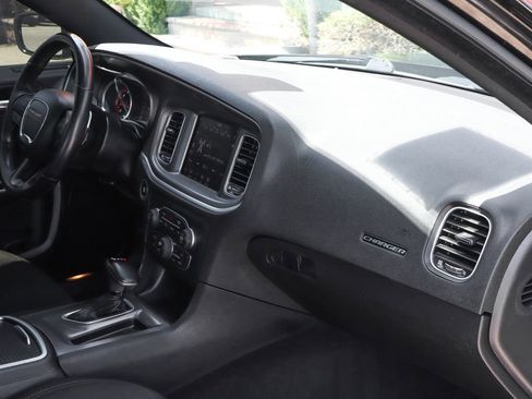 Used 2022 Dodge Charger R/T RWD image 38