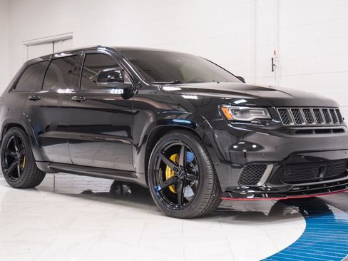 Used 2018 Jeep Grand Cherokee Trackhawk w/ Trailer Tow Group IV AWD/4WD image 5