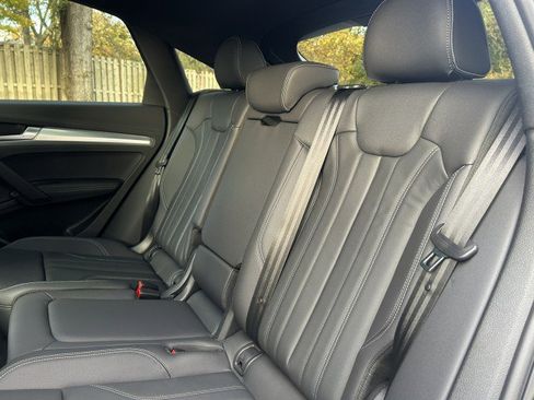 Certified 2025 Audi Q5 2.0T Premium Plus w/ Premium Plus Package image 22