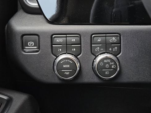 New 2026 GMC Sierra 1500 Elevation w/ Elevation Premium Package AWD/4WD image 18