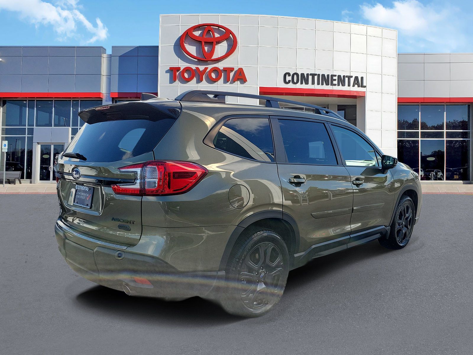 Used 2025 Subaru Ascent Bronze Edition w/ Onyx Package AWD/4WD image 5