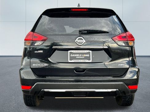 Used 2018 Nissan Rogue S AWD/4WD image 4