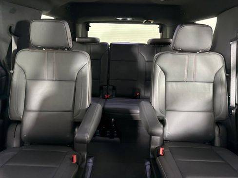 Used 2022 Chevrolet Tahoe RST w/ Sport Performance Package image 40