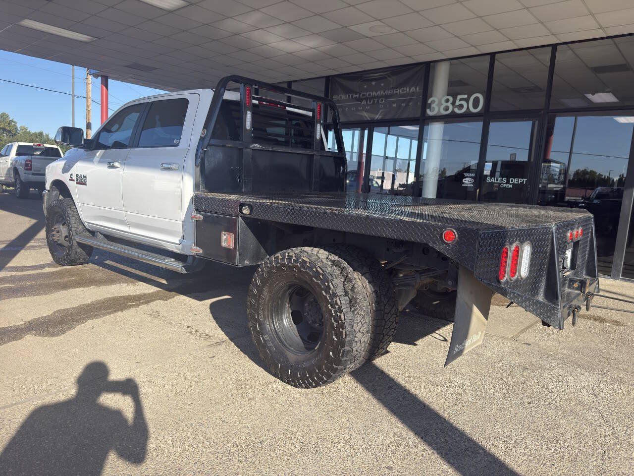 Used 2017 RAM 3500 SLT AWD/4WD image 17