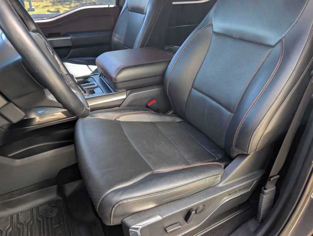 Used 2023 Ford F150 Lariat w/ Max Trailer Tow Package AWD/4WD image 5