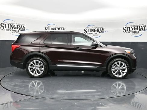Used 2023 Ford Explorer Platinum w/ Equipment Group 601A image 8