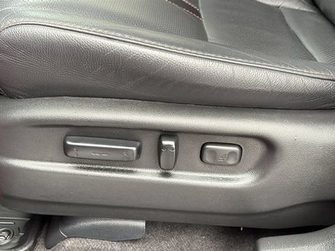 Used 2025 Honda Passport TrailSport image 12