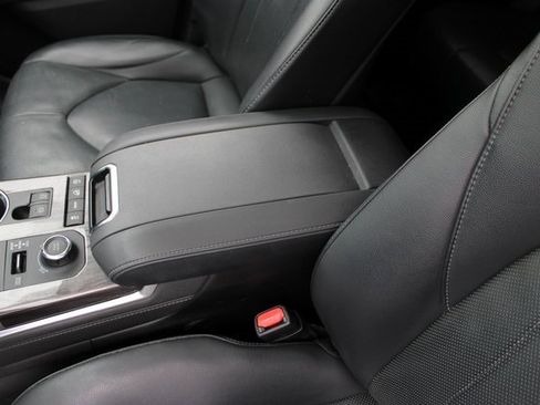 Used 2020 Toyota Highlander Limited image 33