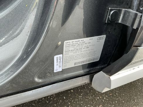 Used 2022 Audi SQ5 Premium Plus w/ Premium Plus Package image 27