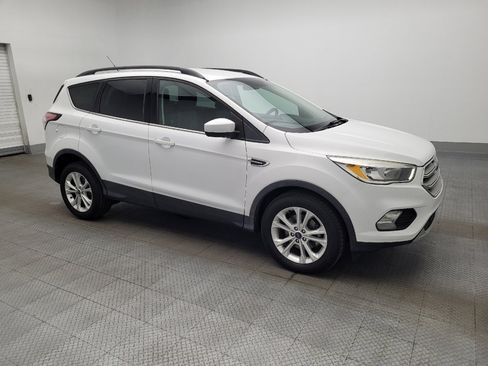 Used 2018 Ford Escape SE image 11