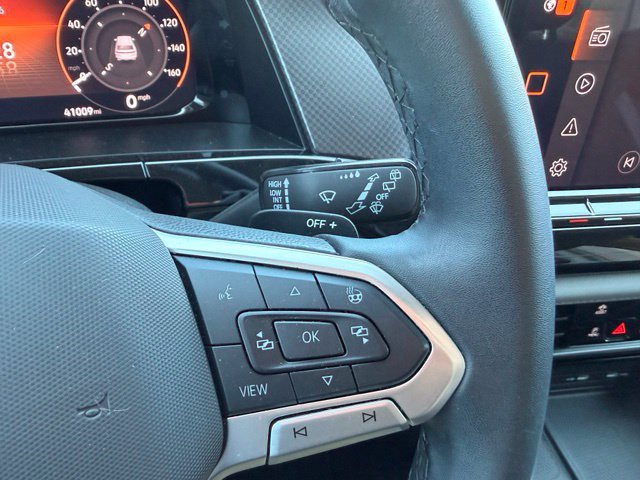 Certified 2024 Volkswagen Atlas Peak Edition SE AWD/4WD image 25