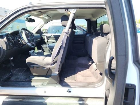 Used 2011 GMC Sierra 1500 SLE w/ Power Tech Package AWD/4WD image 9