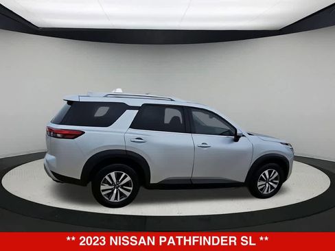 Used 2023 Nissan Pathfinder SL FWD image 8