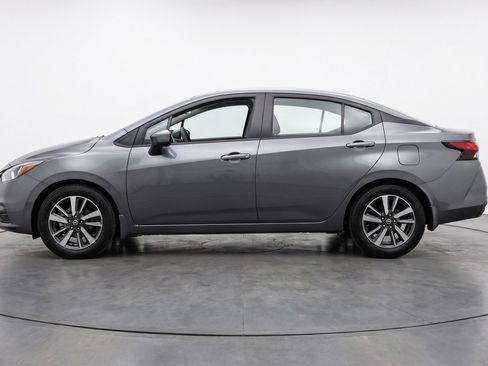Used 2025 Nissan Versa SV image 5