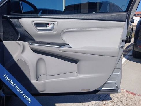 Used 2016 Toyota Camry XLE image 12