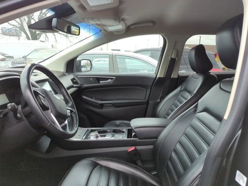 Used 2020 Ford Edge SEL image 6